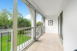 250 NE 20th St, Boca Raton, FL 33431 - Photo 22