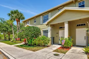 2061 SE Glen Ridge Dr, Port Saint Lucie, FL 34952 - Photo 2
