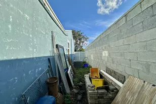 946 McIntosh St, West Palm Beach, FL 33405 - Photo 24