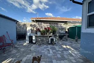 946 McIntosh St, West Palm Beach, FL 33405 - Photo 16