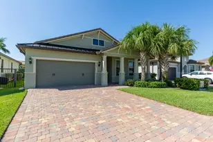 8161 Hanoverian Dr, Lake Worth, FL 33467 - Photo 2
