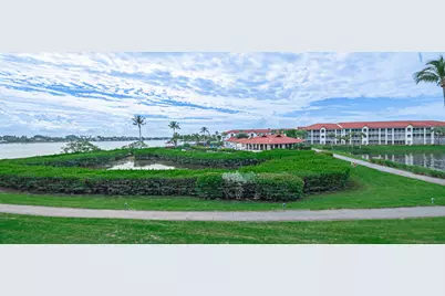 7020 Half Moon Circle #210, Hypoluxo, FL 33462 - Photo 8