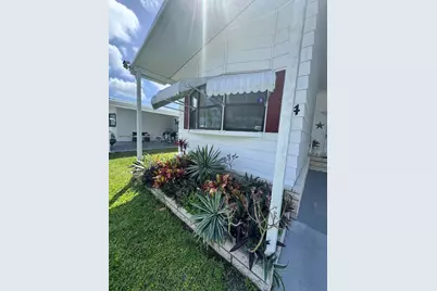 24 Villa Del Norte, Fort Pierce, FL 34951 - Photo 2