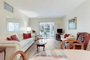 2223 NE 1st Ct, Boynton Beach, FL 33435 - Photo 8