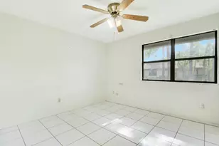 135 Manchineel Ct, Royal Palm Beach, FL 33411 - Photo 16