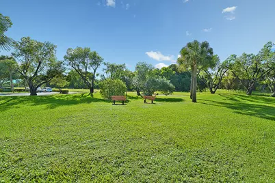 829 Camino Road, Unit #112-B, Delray Beach, FL 33445 - Photo 12