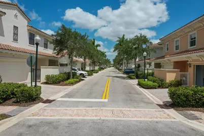 3110 NW 125th Way, Sunrise, FL 33323 - Photo 28