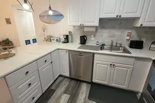 201 Kent L, West Palm Beach, FL 33417 - Photo 8