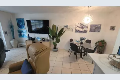 201 Kent L, West Palm Beach, FL 33417 - Photo 4
