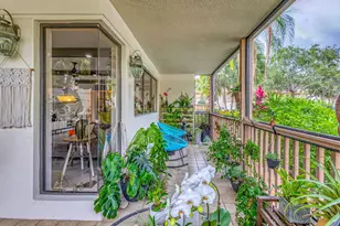 405 Brackenwood Ln S, Palm Beach Gardens, FL 33418 - Photo 36