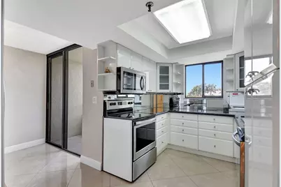 6372 La Costa Drive, Unit #302, Boca Raton, FL 33433 - Photo 4