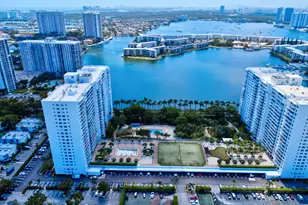2851 NE 183rd St, Aventura, FL 33160 - Photo 34