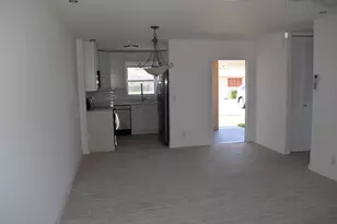 2747 Dudley Dr E, West Palm Beach, FL 33415 - Photo 10