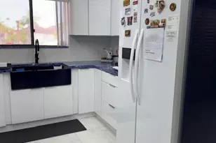 7770 Tahiti Ln, Lake Worth, FL 33467 - Photo 8