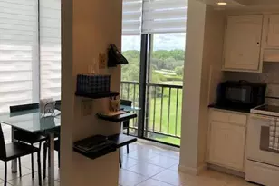 6895 Willow Wood Dr, Boca Raton, FL 33434 - Photo 10