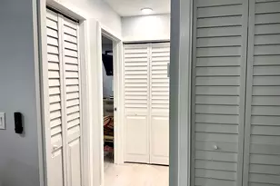 2551 Emory Dr W, West Palm Beach, FL 33415 - Photo 10