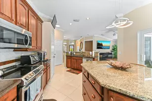 4411 Sunset Cay Cir, Boynton Beach, FL 33436 - Photo 10