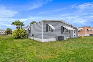 261 NE Cameo Way, Jensen Beach, FL 34957 - Photo 24