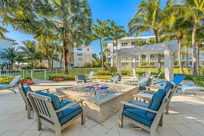 1015 Bay Colony Drive S, Unit #& Slip 17, Juno Beach, FL 33408 - Photo 20