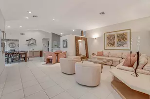 9870 Harbour Lake Cir, Boynton Beach, FL 33437 - Photo 4