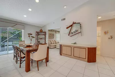 9870 Harbour Lake Circle, Boynton Beach, FL 33437 - Photo 10