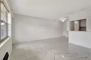 144 Sussex H, West Palm Beach, FL 33417 - Photo 4