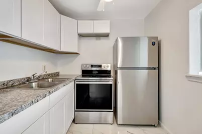 144 Sussex H, West Palm Beach, FL 33417 - Photo 6