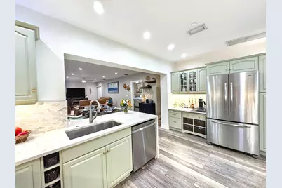 380 Laurie Road, West Palm Beach, FL 33405 - Photo 10