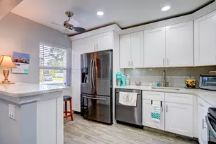 113 Lake Terry Dr, West Palm Beach, FL 33411 - Photo 6