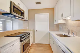 2313 N Congress Ave, Boynton Beach, FL 33426 - Photo 16