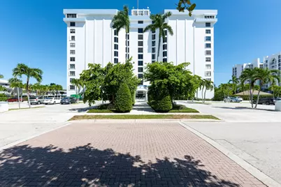 3800 Washington Road #1002, West Palm Beach, FL 33405 - Photo 2