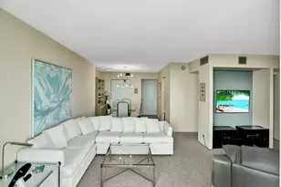 100 Bayview Dr, Sunny Isles Beach, FL 33160 - Photo 18