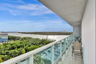 100 Bayview Dr, Sunny Isles Beach, FL 33160 - Photo 22