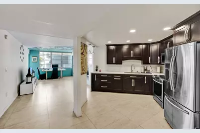 2750 NE 183rd Street, Unit #406, Aventura, FL 33160 - Photo 4