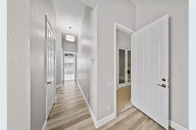 104 NW Rockbridge Court, Port Saint Lucie, FL 34986 - Photo 8