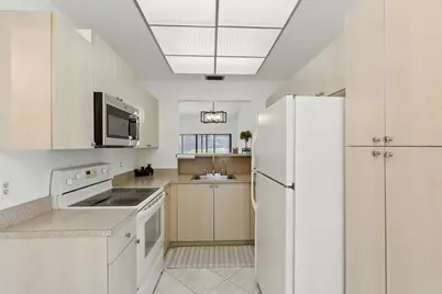 3646 English Road, Unit #D, Lake Worth, FL 33467 - Photo 8