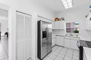 5142 Lake Catalina B Dr Unit, Boca Raton, FL 33496 - Photo 20