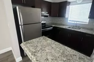 480 W Camino Real, Boca Raton, FL 33432 - Photo 4