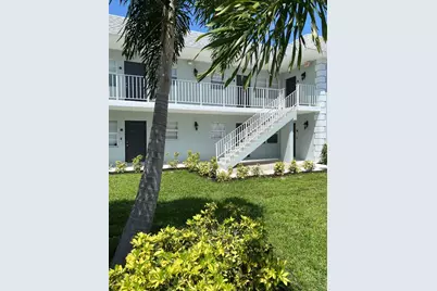 480 W Camino Real, Unit #23, Boca Raton, FL 33432 - Photo 2