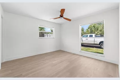 4498 NW 2nd Avenue, Boca Raton, FL 33431 - Photo 14