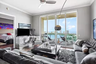 2640 Lake Shore Dr, Riviera Beach, FL 33404 - Photo 4