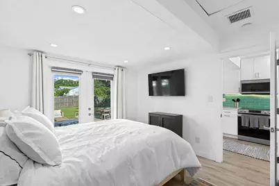 826 SE 4th Avenue, Delray Beach, FL 33483 - Photo 16