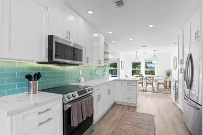 826 SE 4th Avenue, Delray Beach, FL 33483 - Photo 10