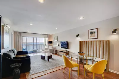 410 Wilma Circle, Unit #204, Riviera Beach, FL 33404 - Photo 4