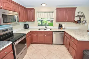 7809 Horned Lark Cir, Port Saint Lucie, FL 34952 - Photo 6