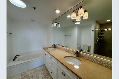 11370 Twelve Oaks Way, Unit #418, North Palm Beach, FL 33408 - Photo 8