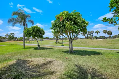 6590 Fountains Circle, Lake Worth, FL 33467 - Photo 2