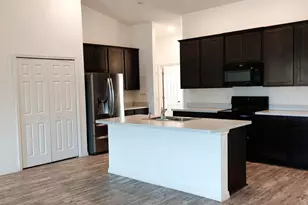 1614 SW Sylvester Ln, Port Saint Lucie, FL 34984 - Photo 6