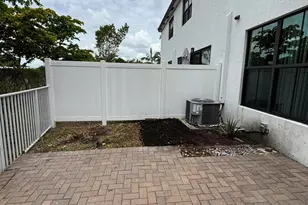 2037 Oysterwood Ln, Riviera Beach, FL 33410 - Photo 26