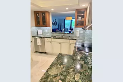 145 Ocean Avenue, Unit #304, Palm Beach Shores, FL 33404 - Photo 2